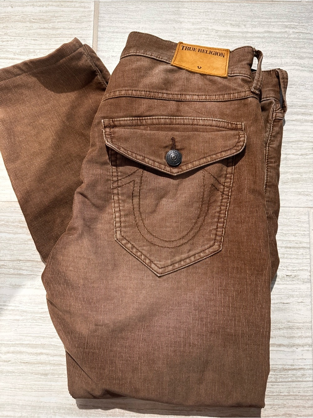 True Religion Mens Size 29x30
Straight Brown Corduroy Pants